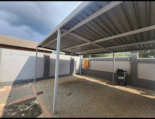 4 BEDROOM HOUSE FOR SALE IN ZAMBEZI COUNTRY ESTATE